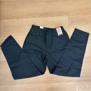 Levi's Women’s washed black mom jeans Size 30